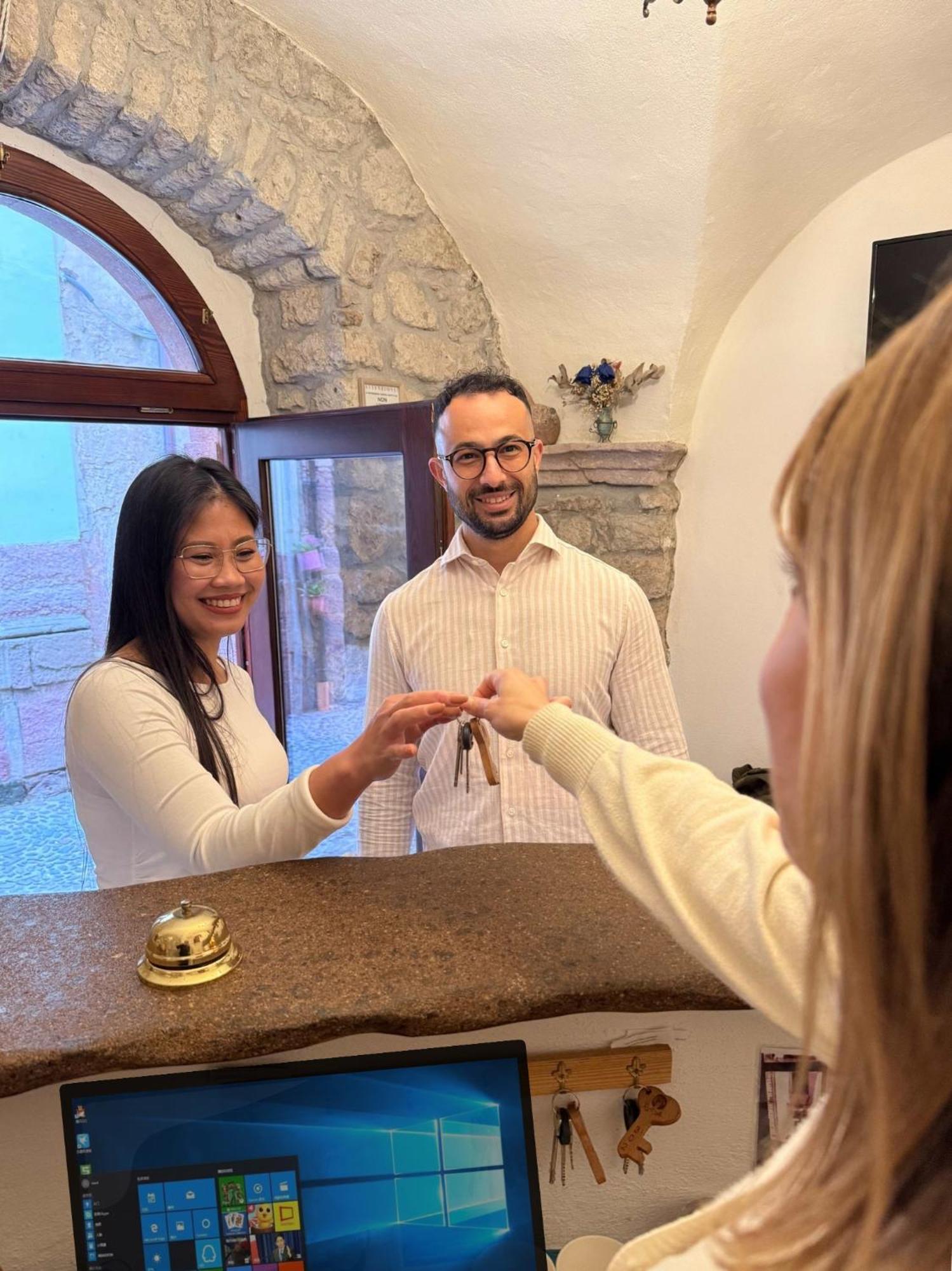 בוסה Regnos Altos Boutique Rooms מראה חיצוני תמונה