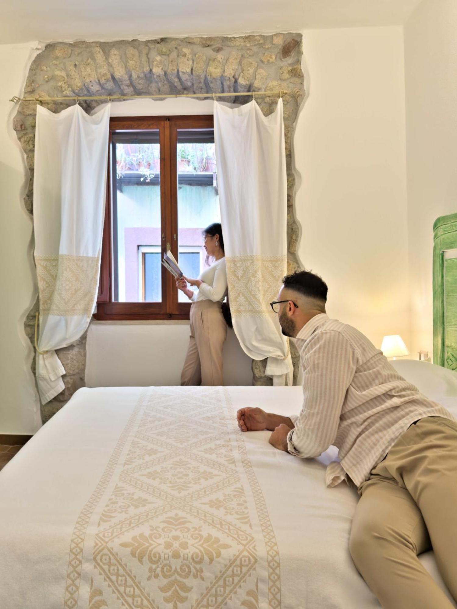 בוסה Regnos Altos Boutique Rooms מראה חיצוני תמונה