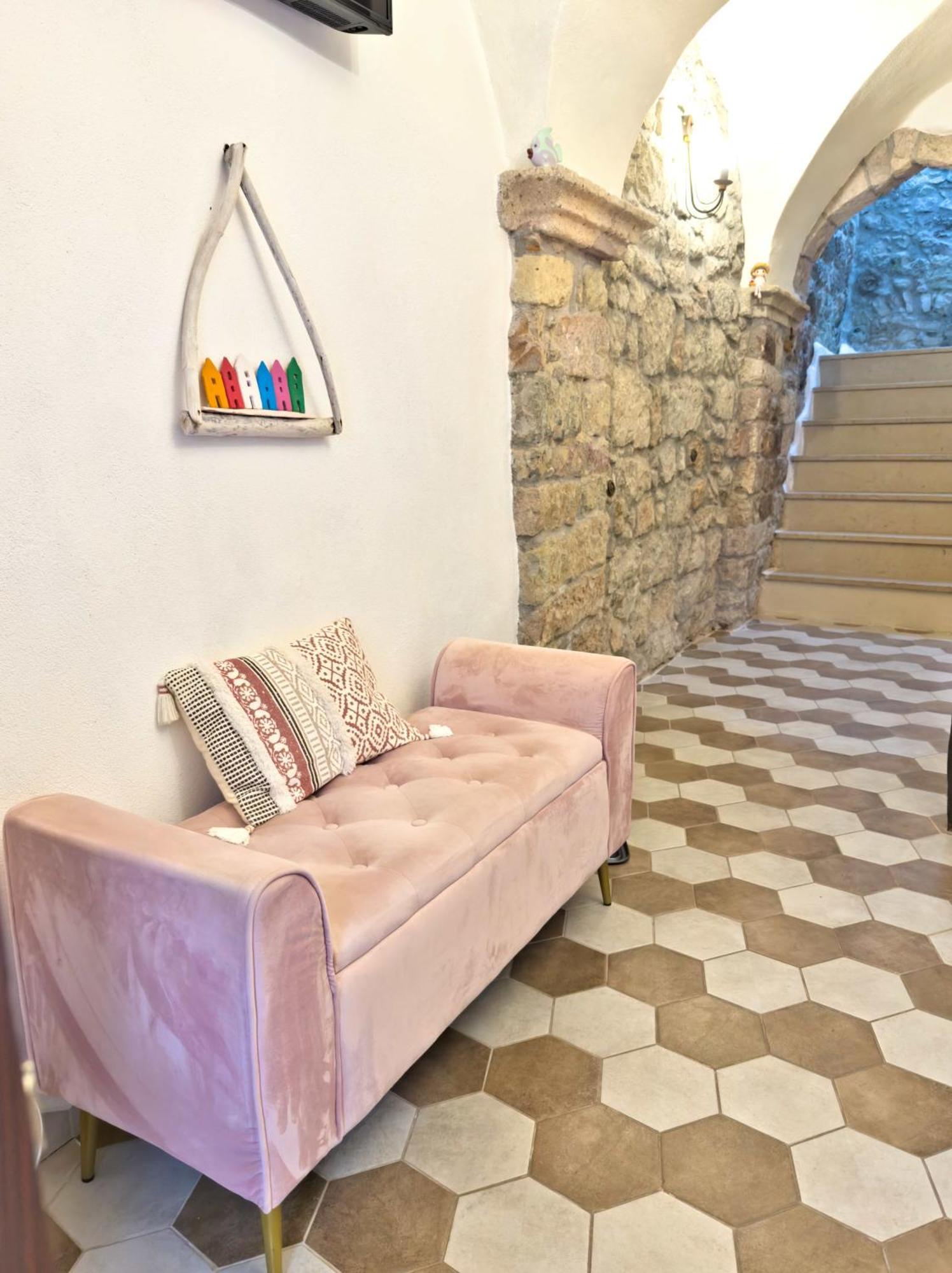 בוסה Regnos Altos Boutique Rooms מראה חיצוני תמונה